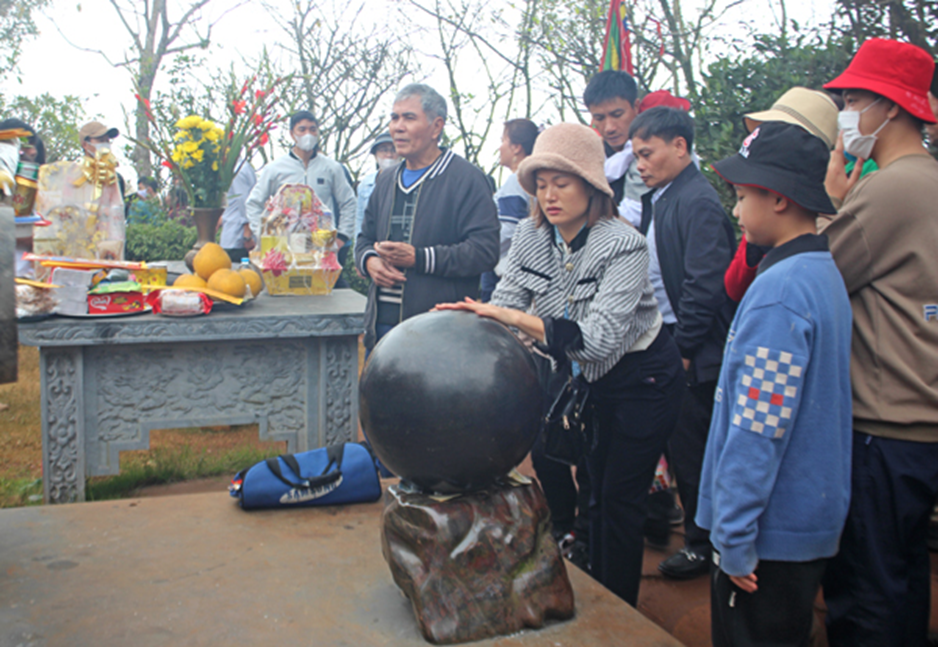 Chuyện kỳ bí trên đỉnh Ngàn Nưa