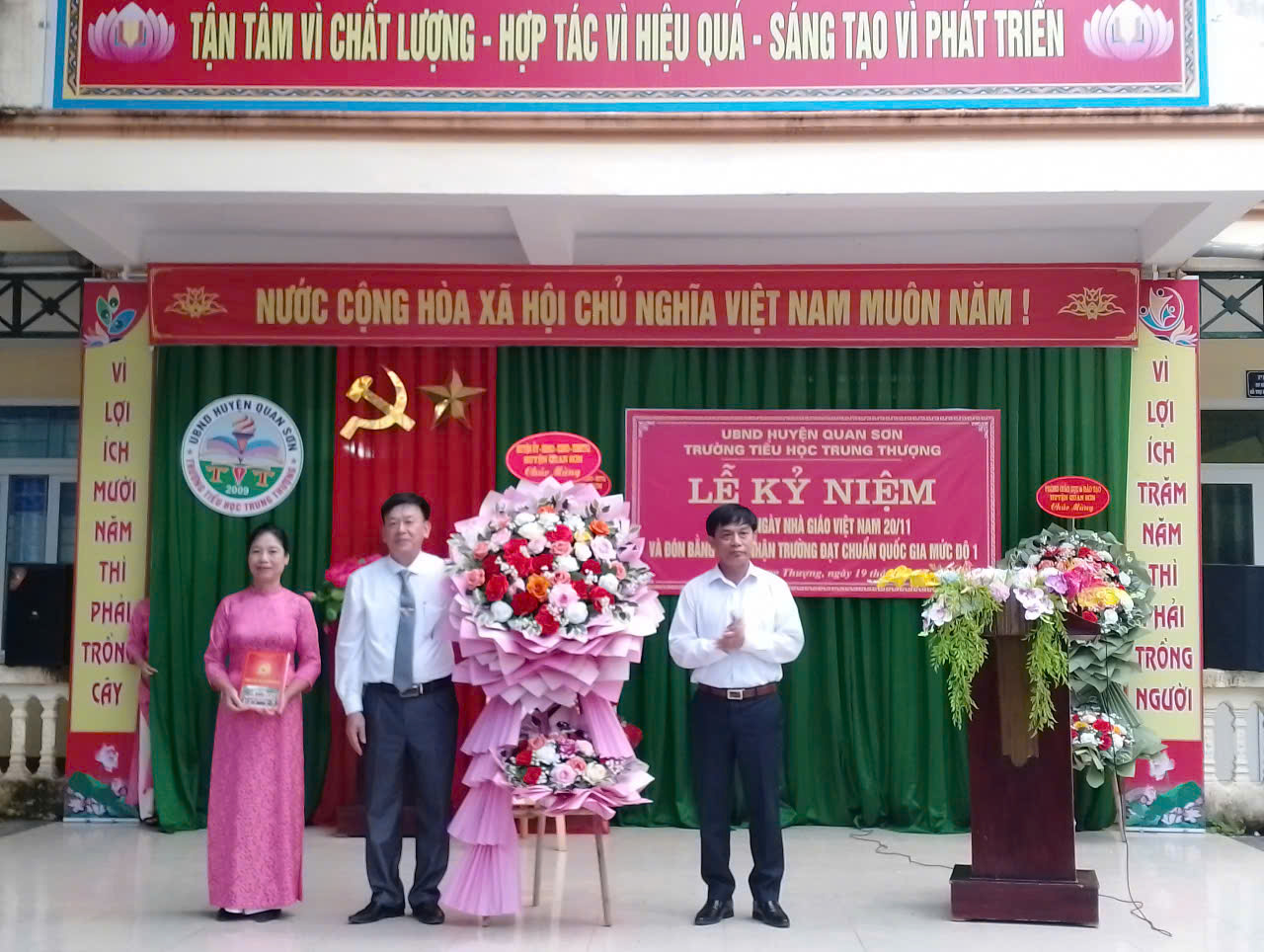 Anh-tin-bai