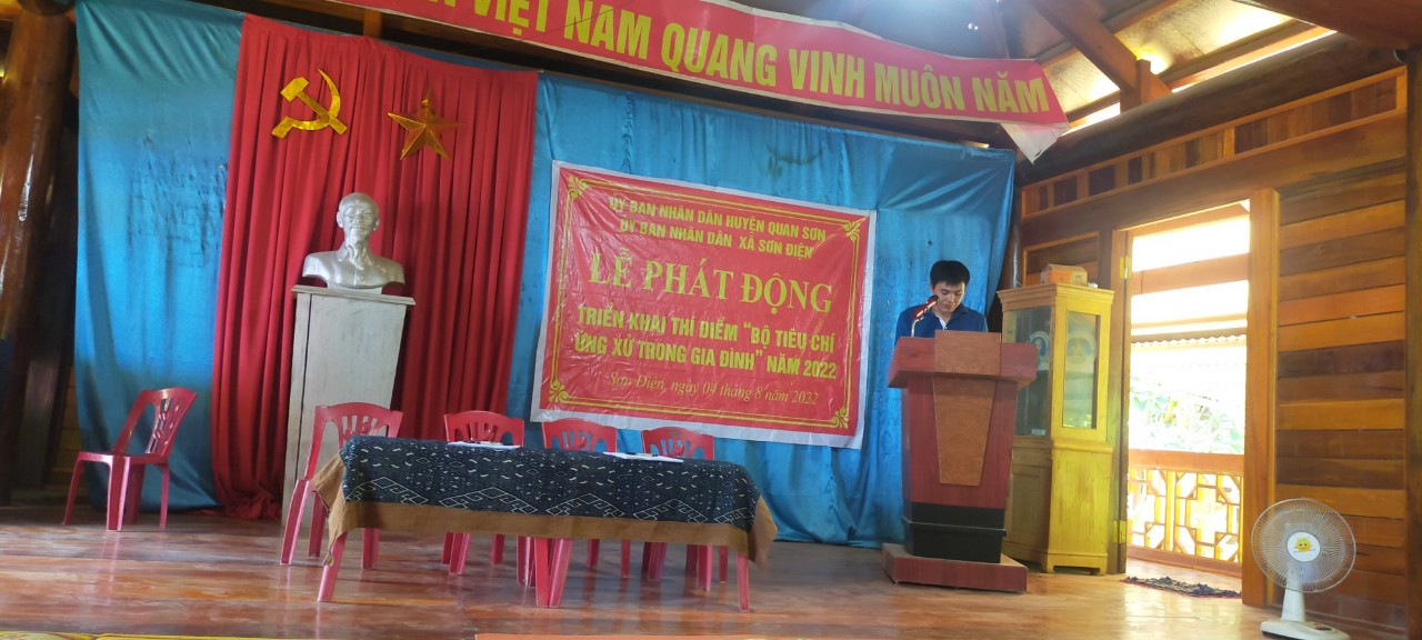 hoài.jpg