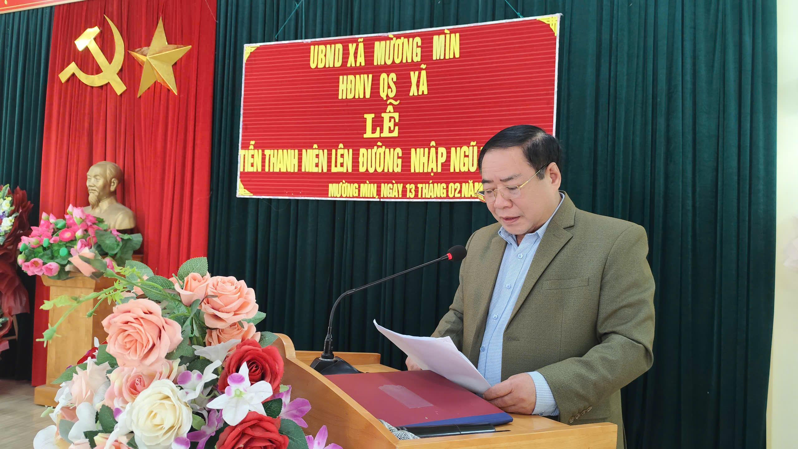 Anh-tin-bai