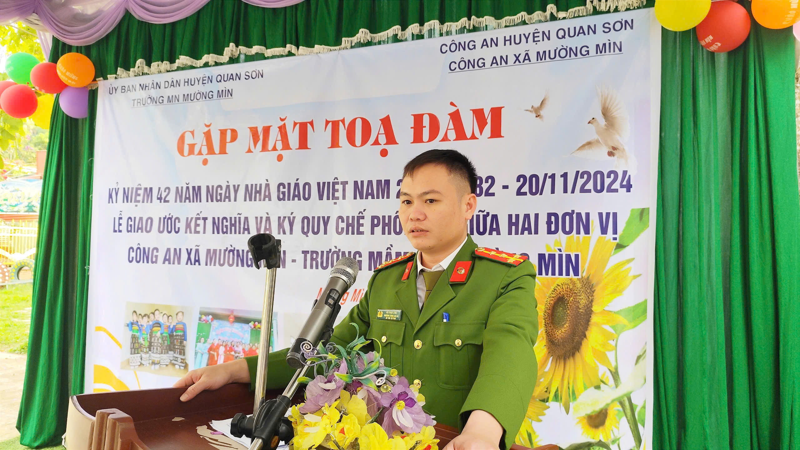 Anh-tin-bai