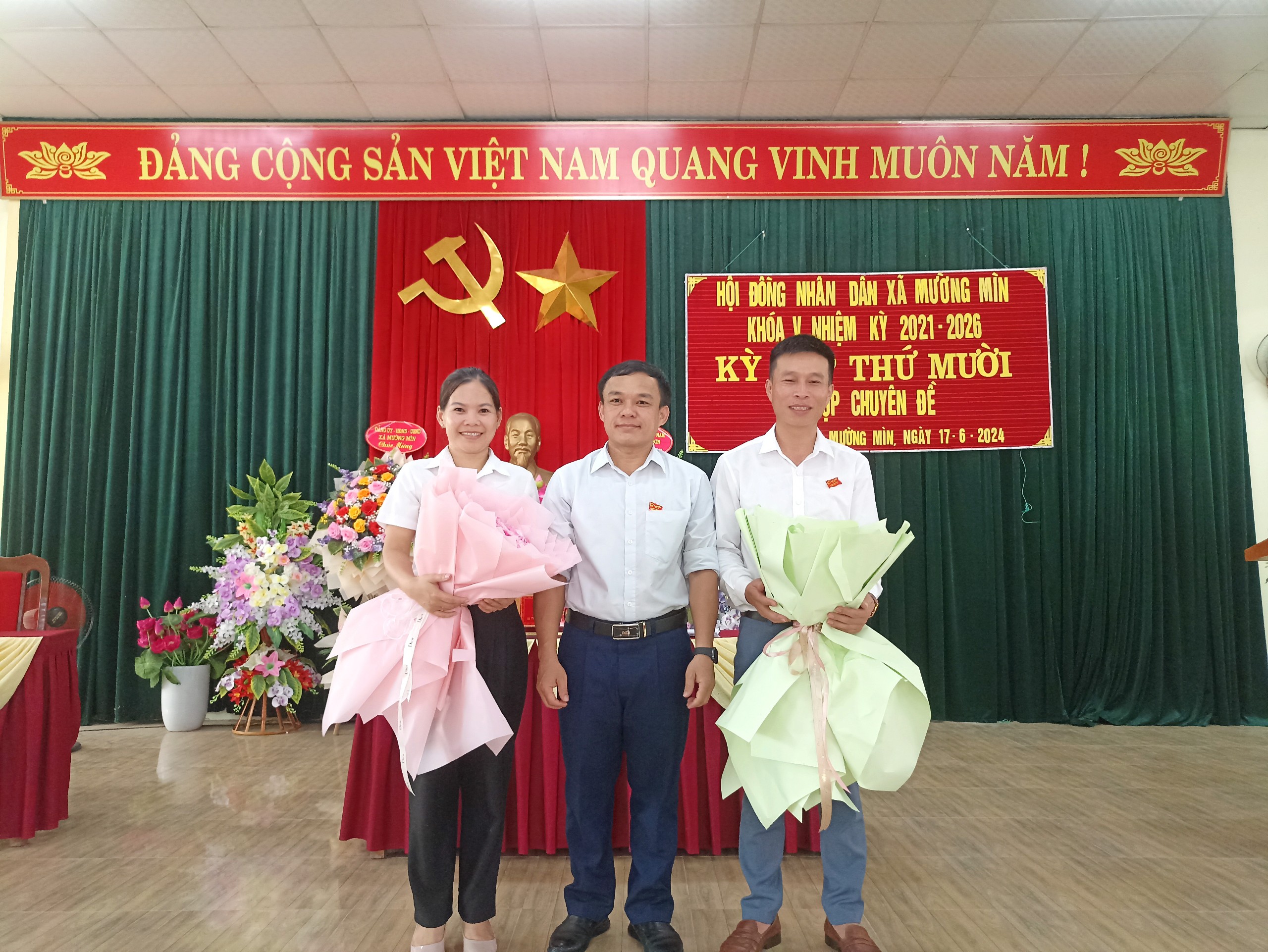 313f1cd8-8c28-4a22-bab6-8e831dc53bea.jpg