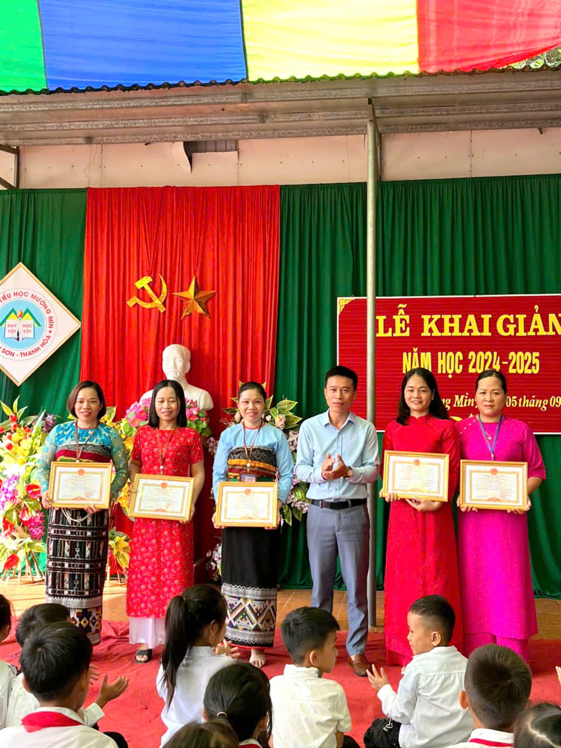 4314dff04132e66cbf23.jpg