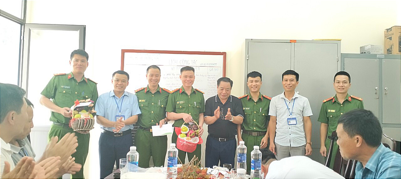 Công an xã Mường Mìn Tổ chức Tọa đàm Nhân kỷ niệm 78 năm Ngày truyền thống lực lượng Công an Nhân dân (19/8/1945 - 19/8/2023)