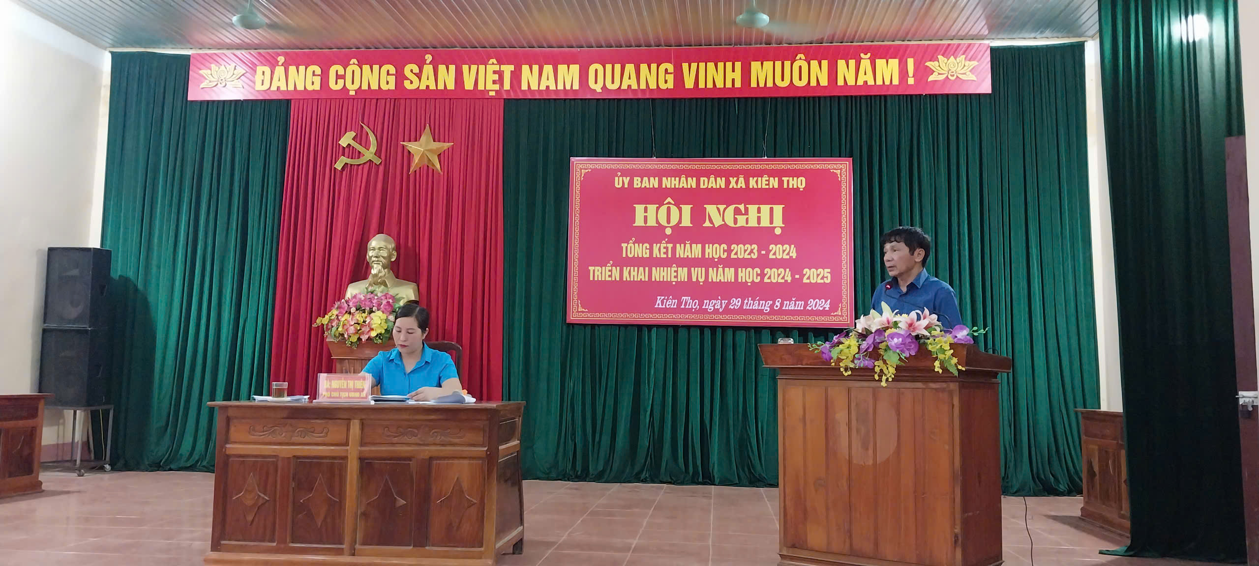 ảnh tổng kết năm học 4.jpg
