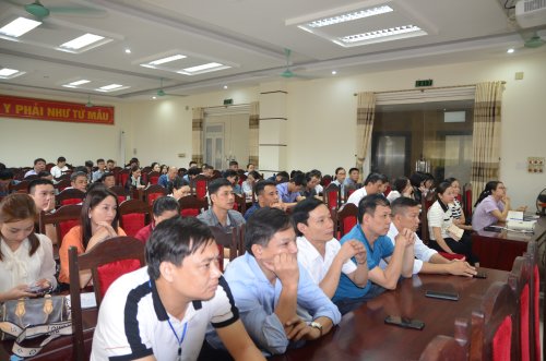 Tập huấn hướng dẫn lấy mẫu, bảo quản, vận chuyển mẫu bệnh phẩm và giám sát, phòng chống các dịch bệnh truyền nhiễm