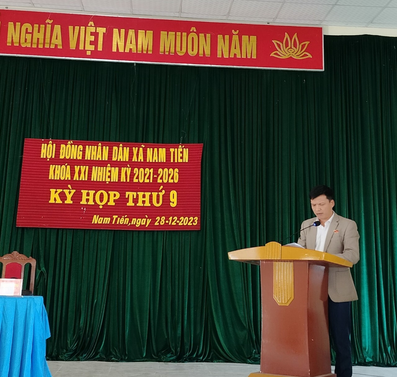 kỳ họp 9.2.jpg