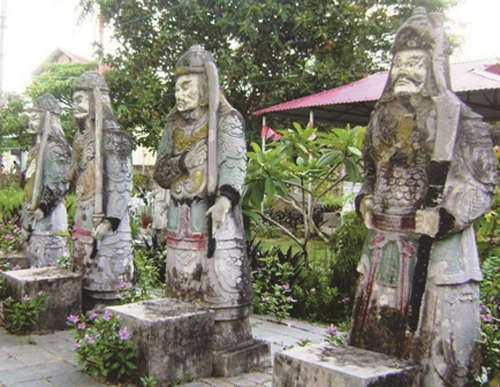 Anh-tin-bai
