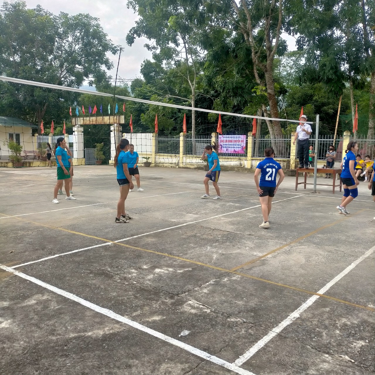 Bóng chuyền hơi Nữ  3.jpg