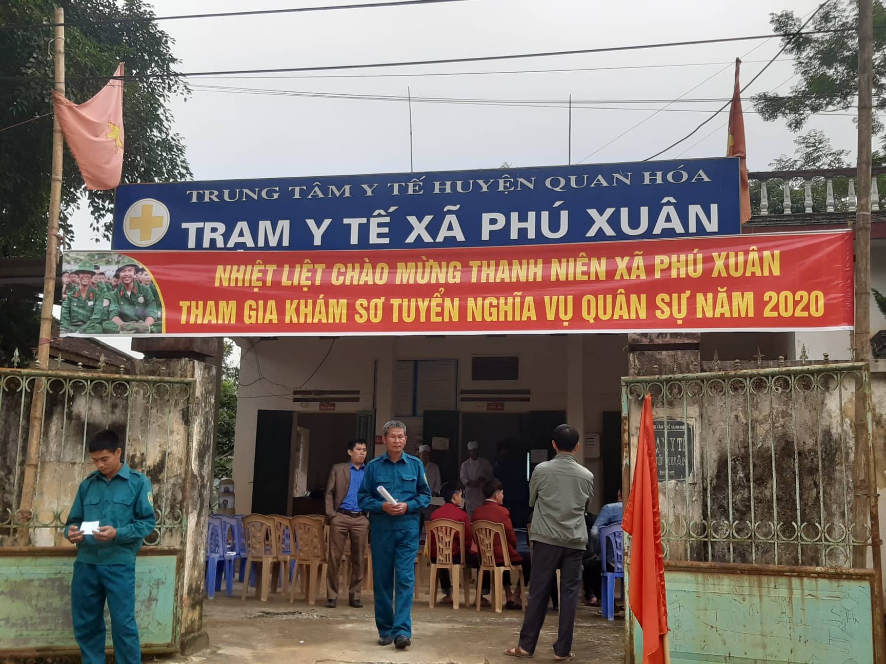 HỘI ĐỒNG NGHĨA VỤ QUÂN SỰ XÃ PHÚ XUÂN TỔ CHỨC KHÁM SƠ TUYỂN NGHĨA VỤ QUÂN SỰ NĂM 2020
