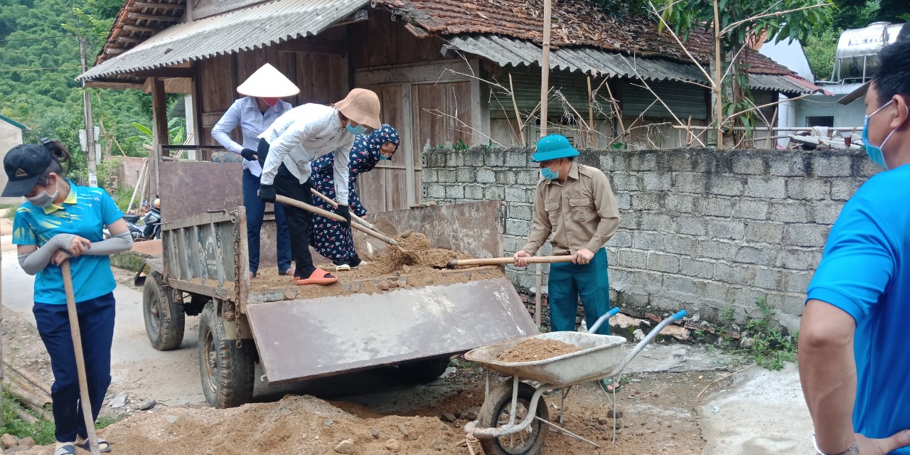 chị em.jpg