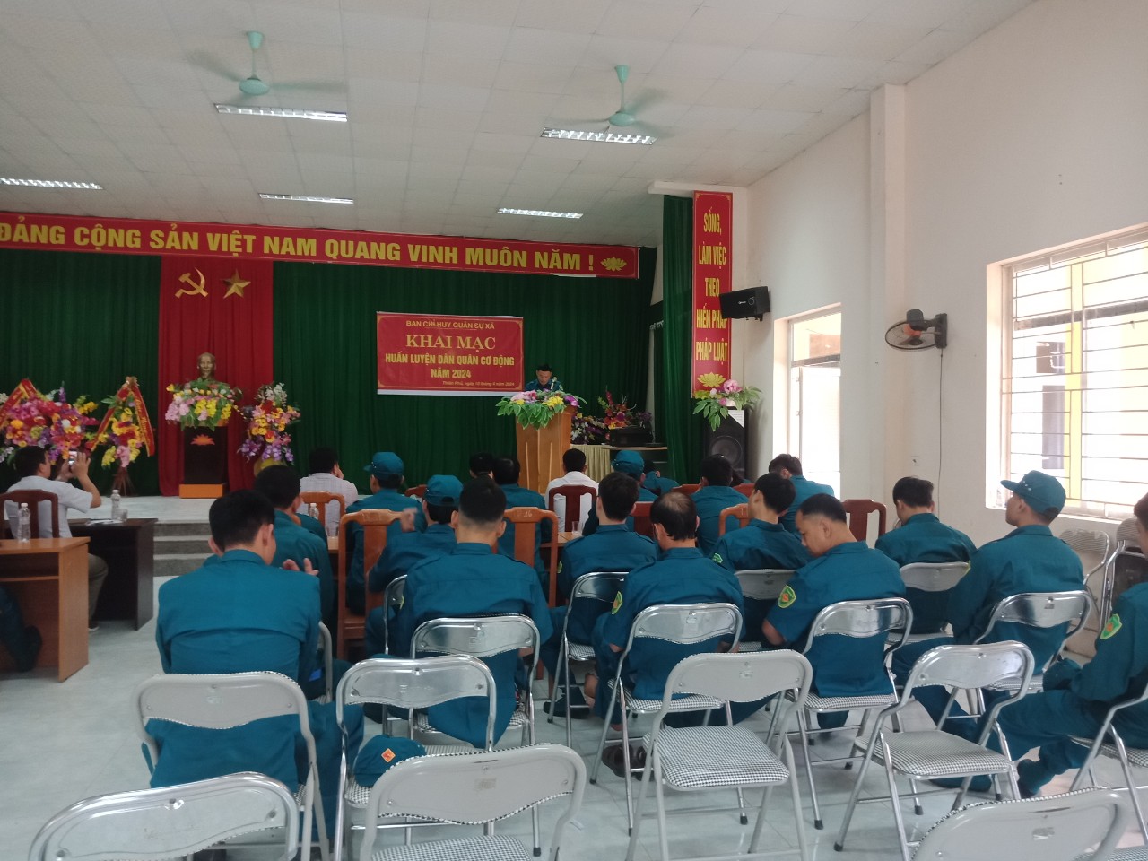 Huấn luyện từ đưới lên.jpg