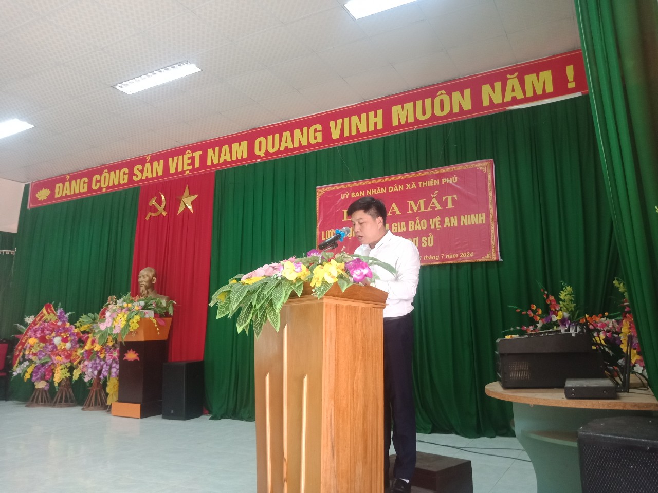 Lễ RM bí thư.jpg