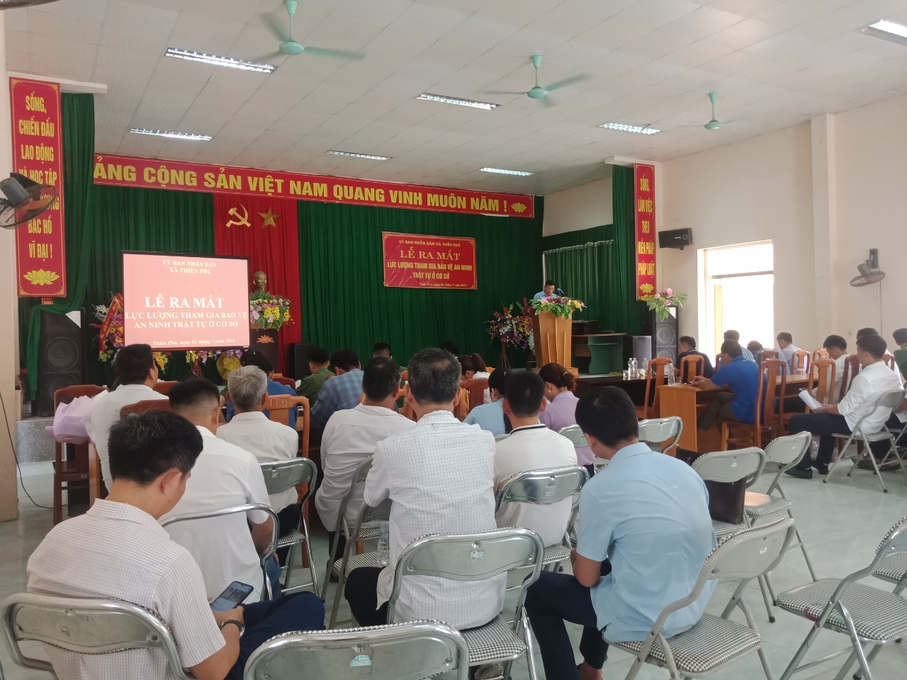 Lễ rm từ dưới lên.jpg