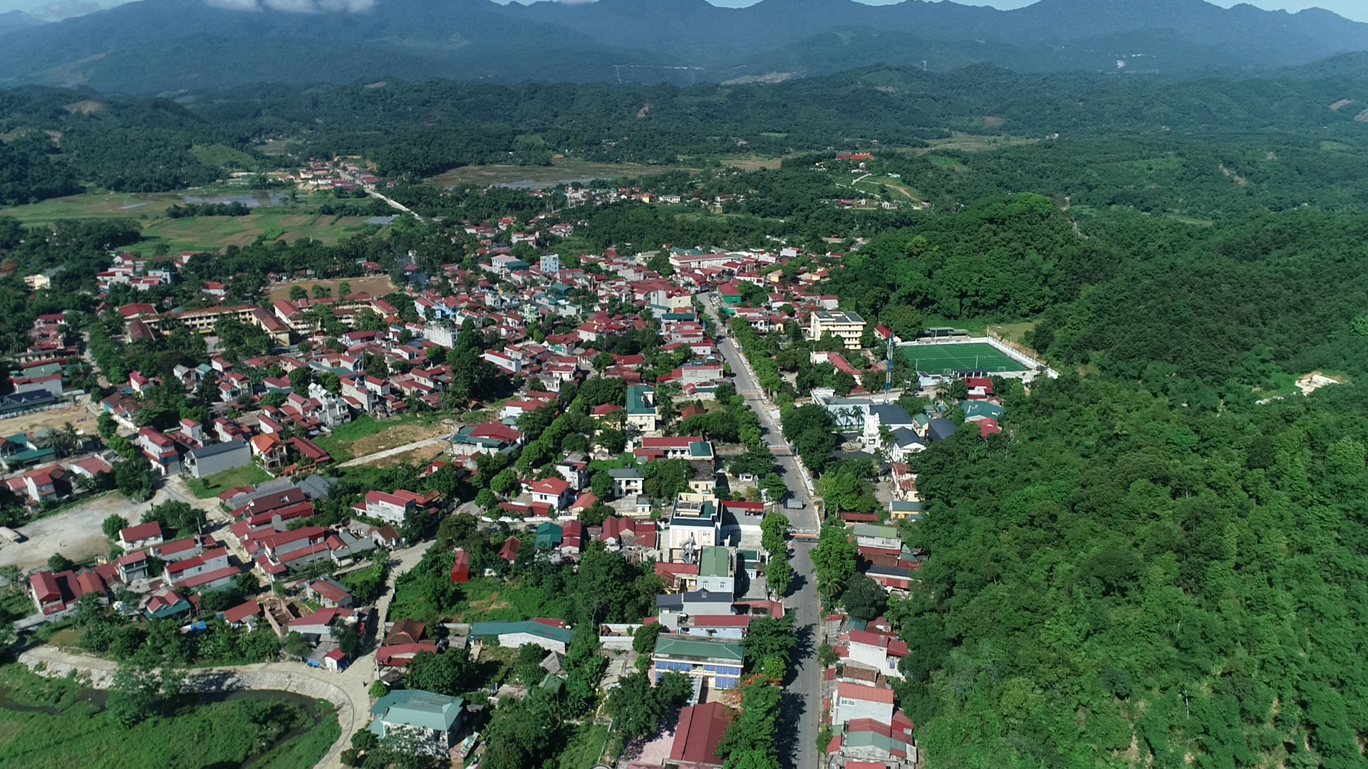 https://langchanh.thanhhoa.gov.vn/portal/Photos/2023-12-18/b9f5ffd3fbe4573dANH%20T%20CANH%20MOI.jpg