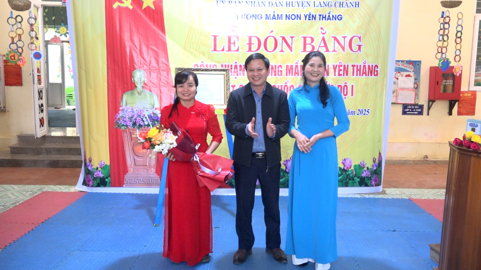 Anh-tin-bai