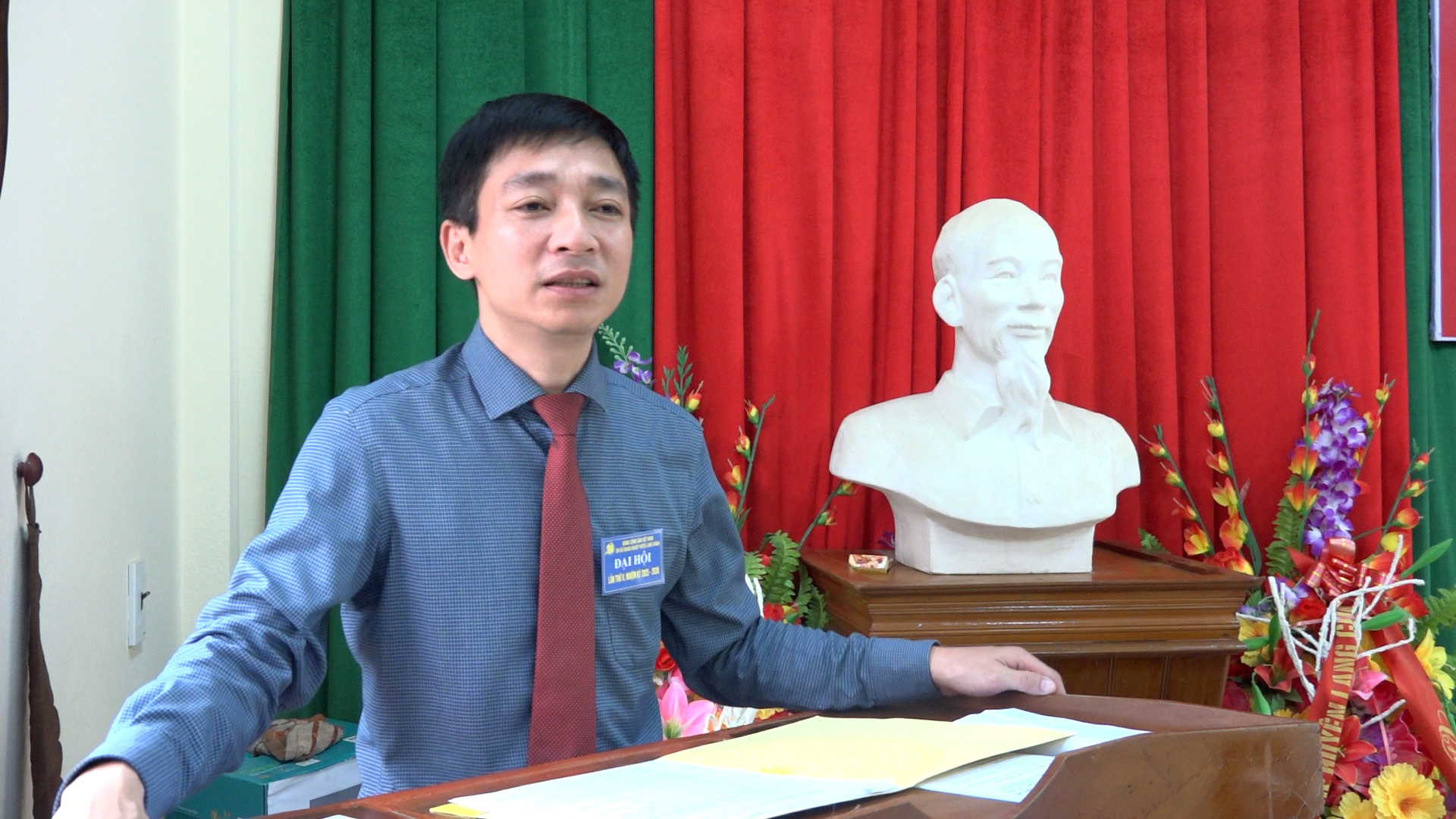 Anh-tin-bai