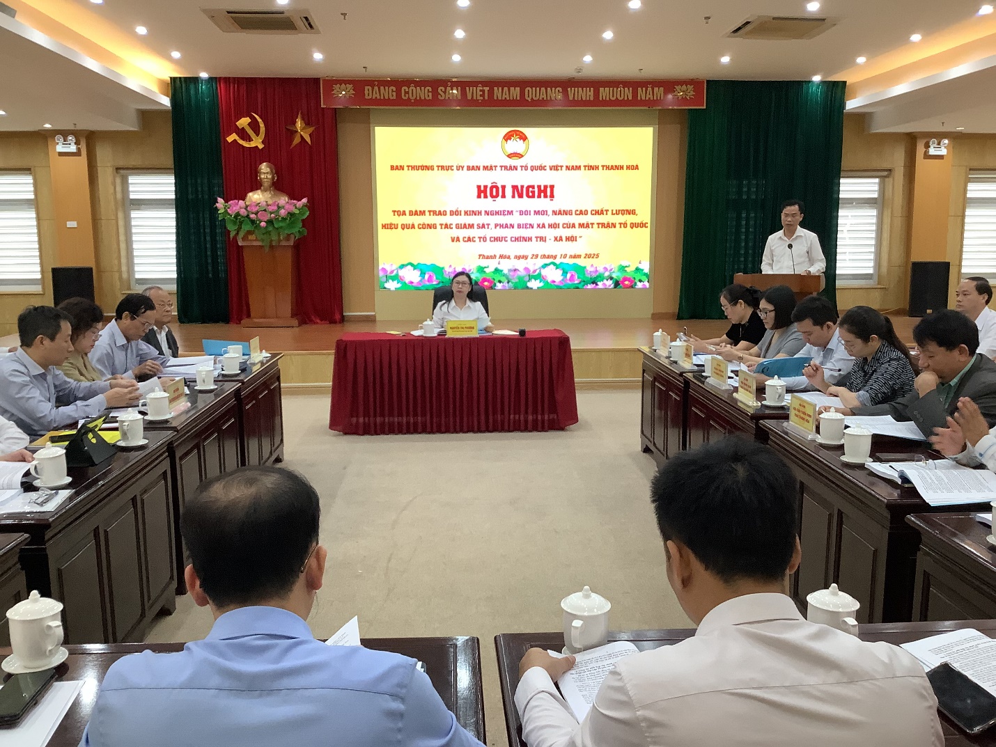 F:\MAT TRAN TO QUOC TINH\TIN, BAI\ẢNH HOẠT ĐỘNG\BAN DÂN CHỦ\TỌA ĐÀM GIÁM SÁT, PHẢN BIỆN\IMG_5909.jpg