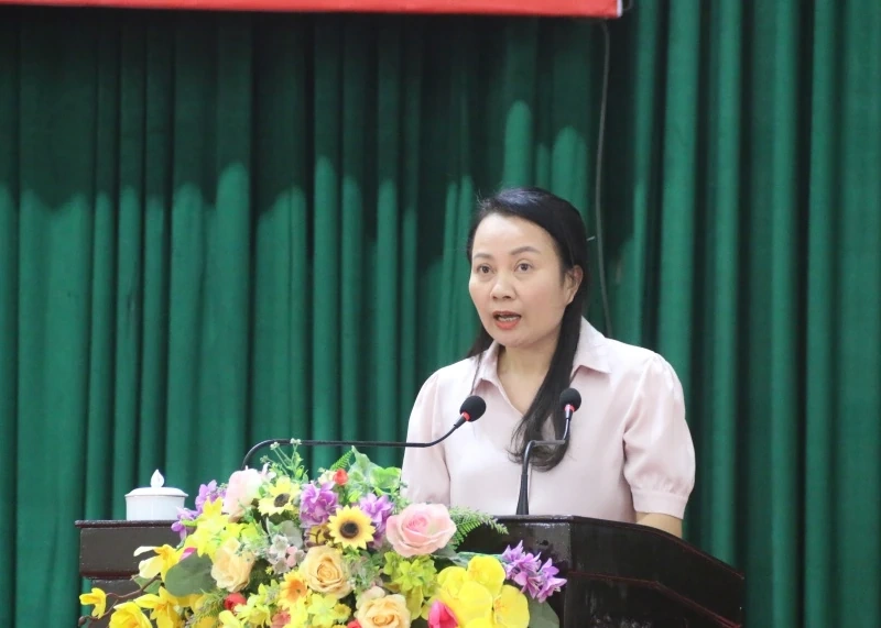 Những người ứng cử ĐBQH khóa XVI tiếp xúc cử tri, vận động bầu cử tại đơn vị bầu cử số 1