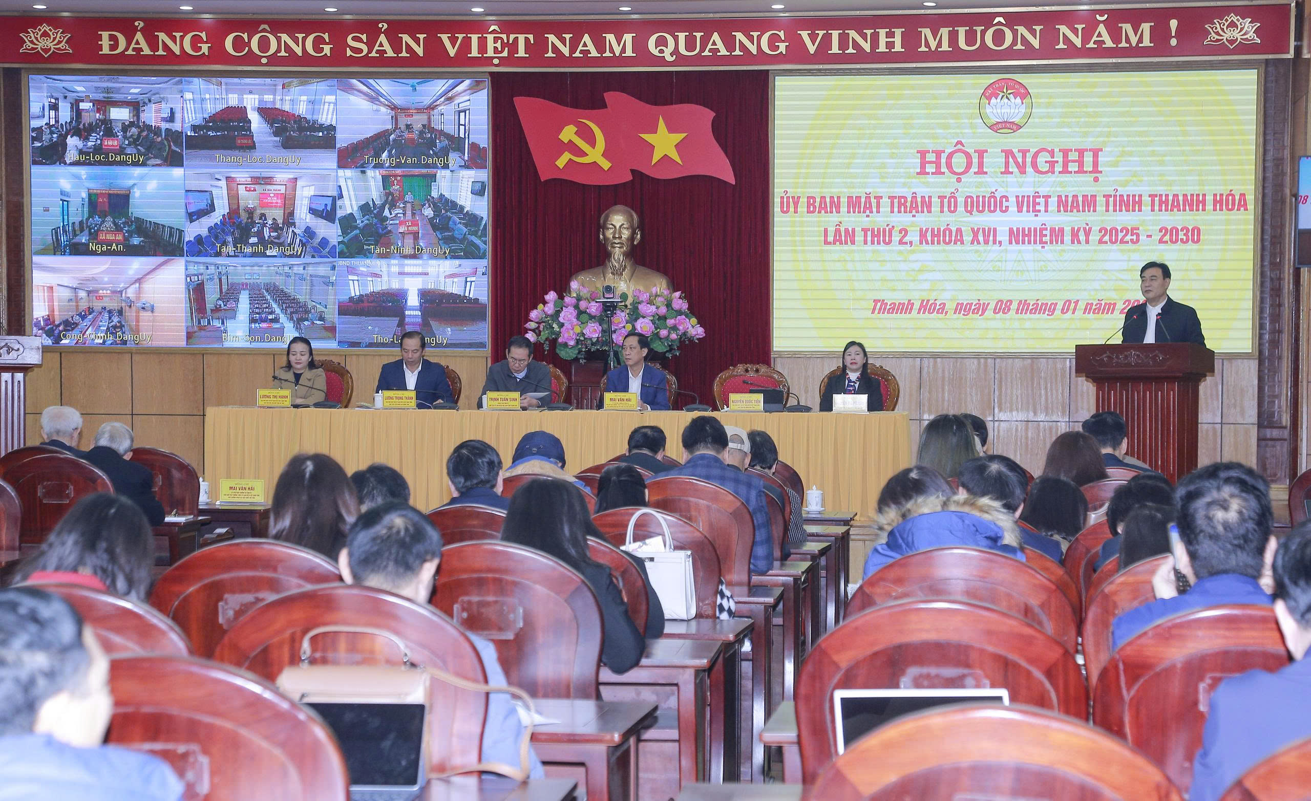 Anh-tin-bai