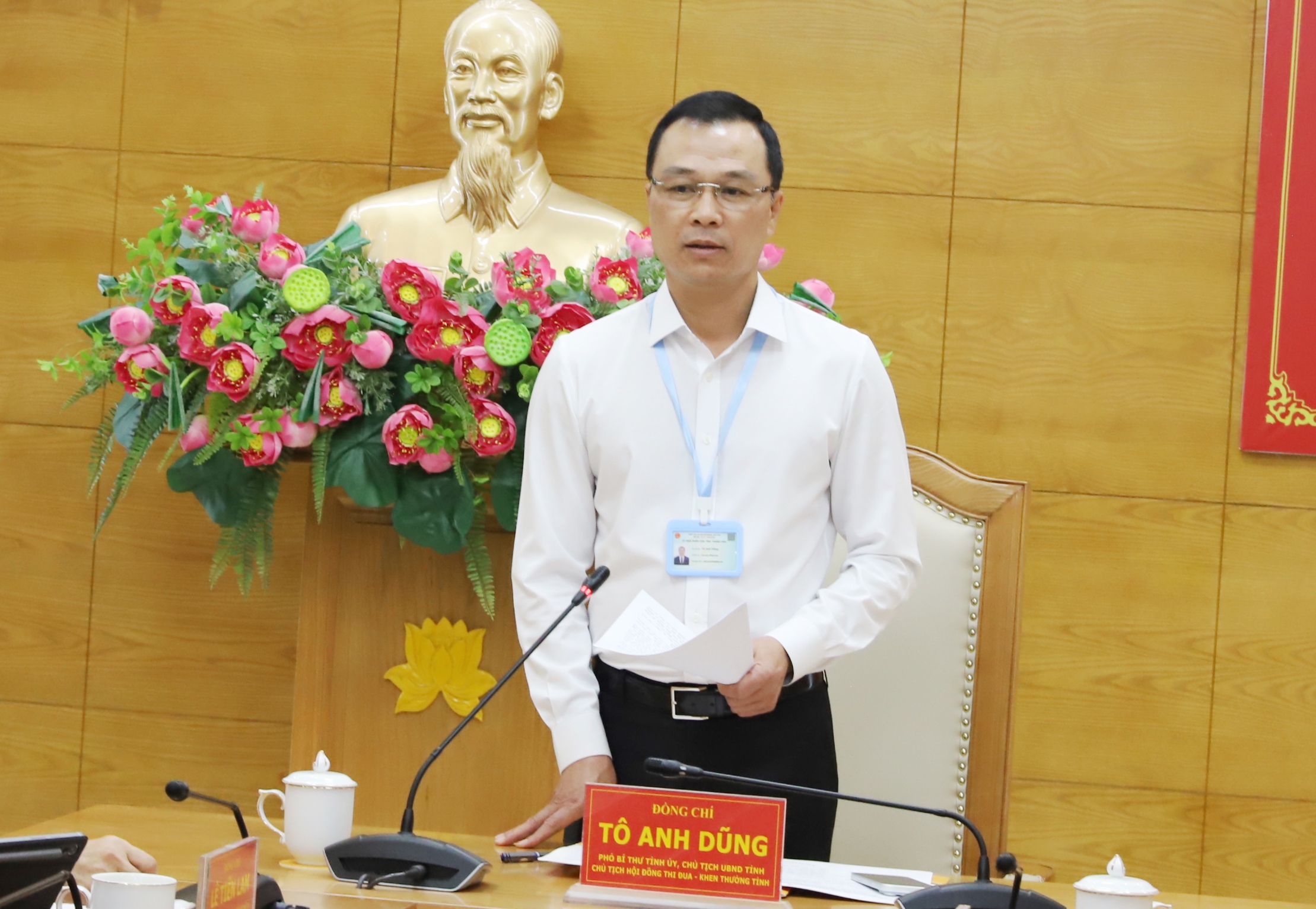 Anh-tin-bai