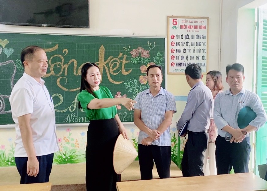 Anh-tin-bai