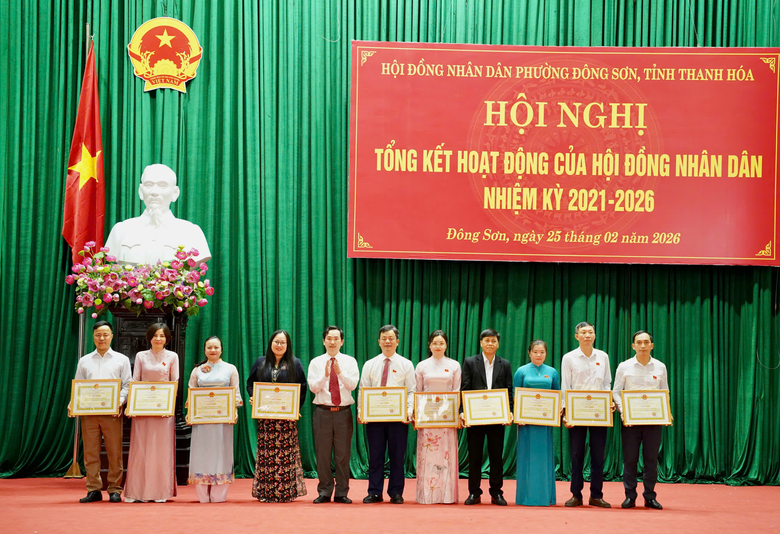 Anh-tin-bai