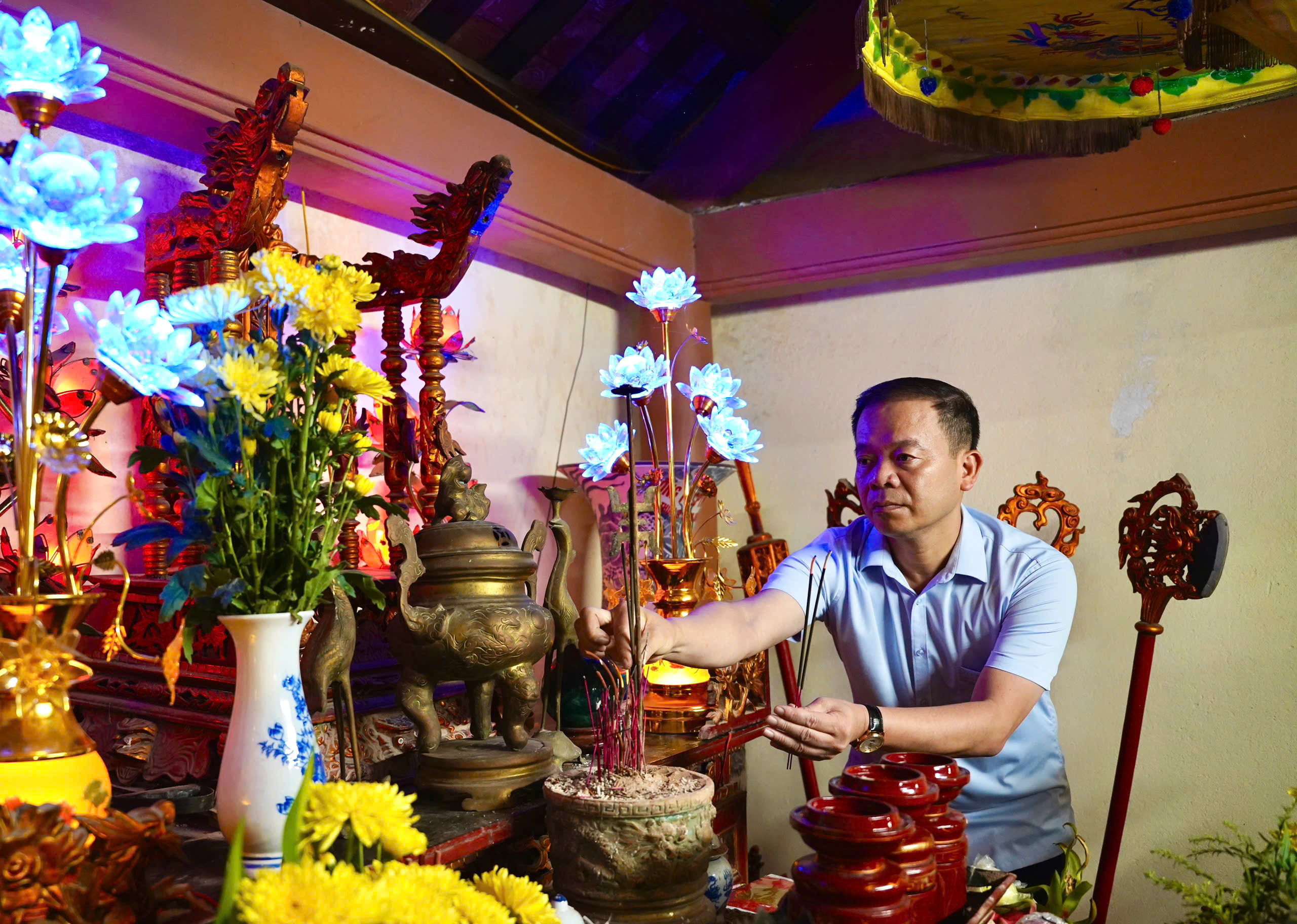 Anh-tin-bai