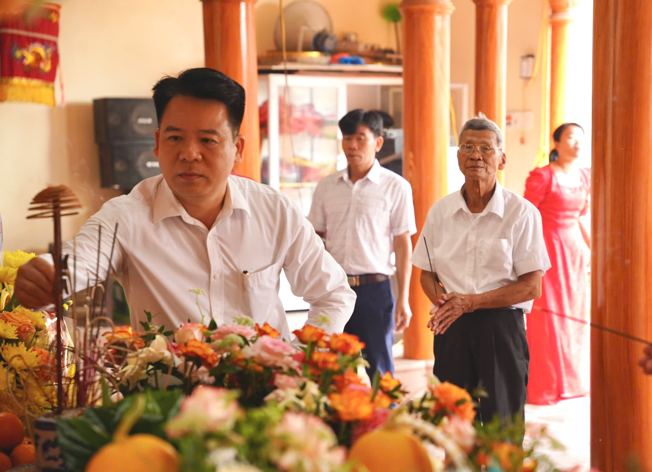 Anh-tin-bai