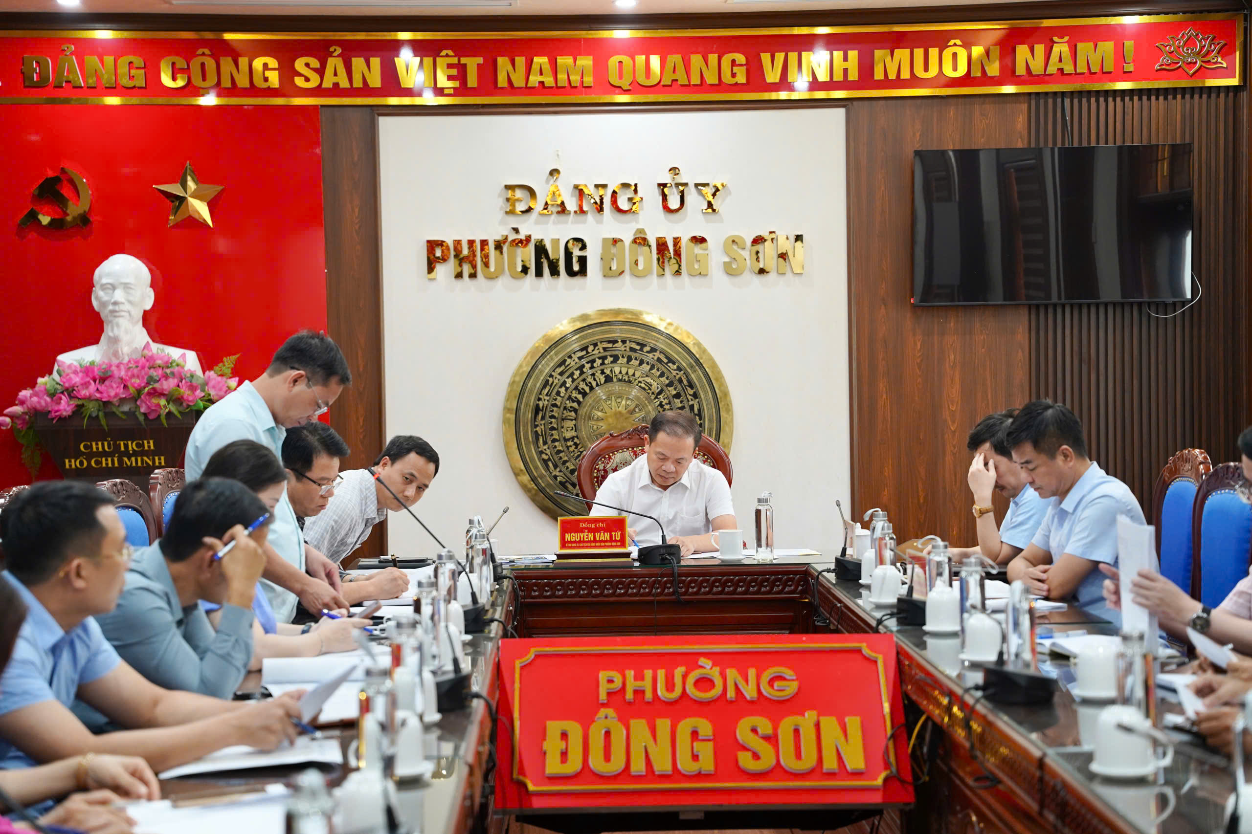 Anh-tin-bai
