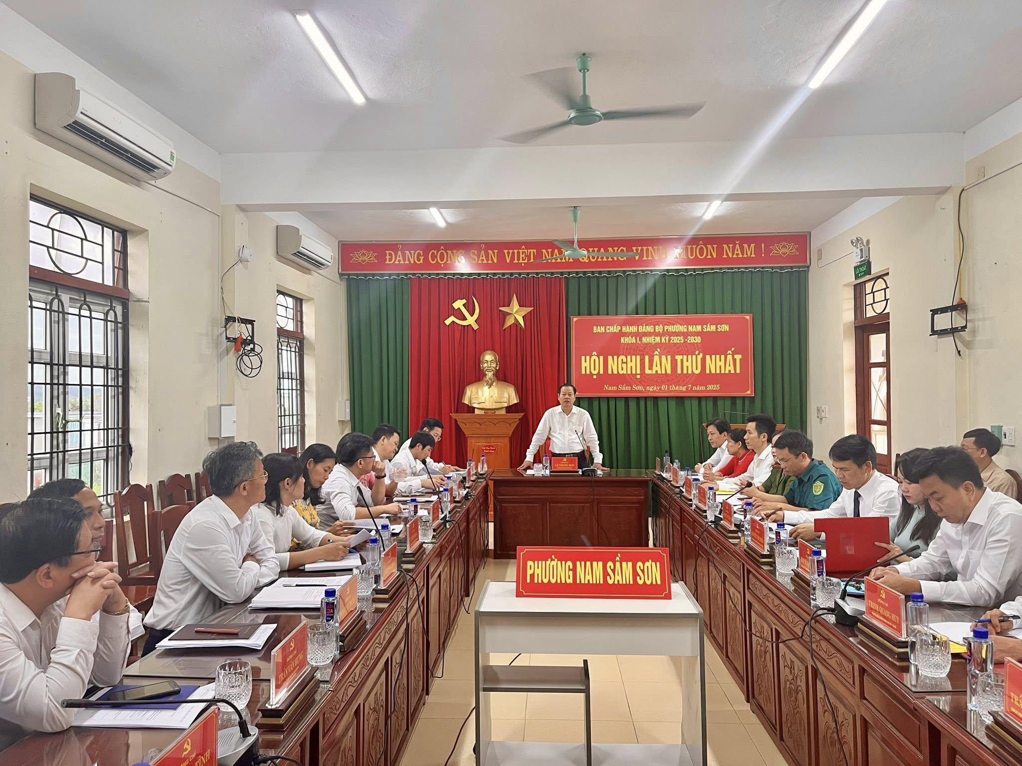 Anh-tin-bai