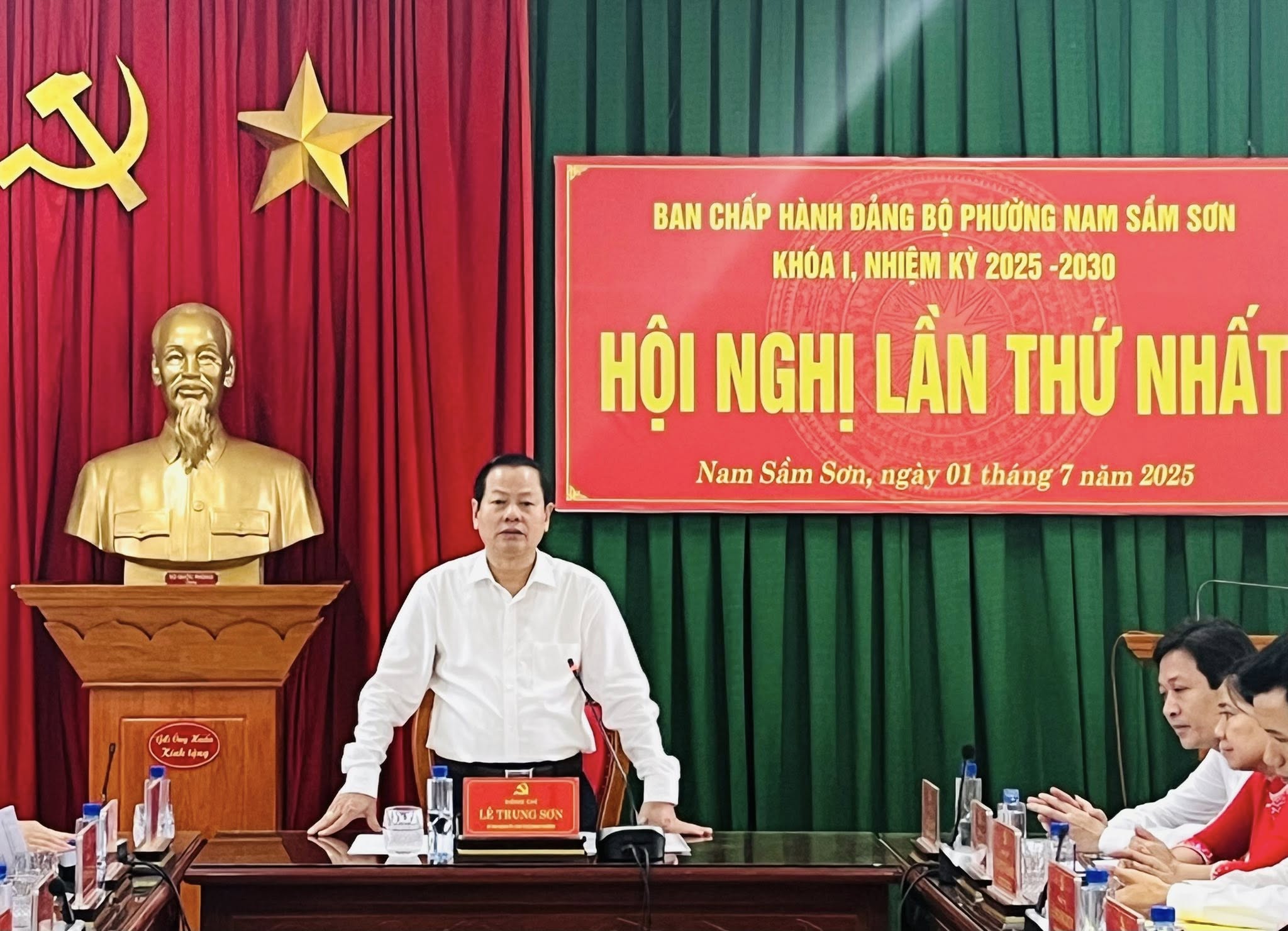 Anh-tin-bai