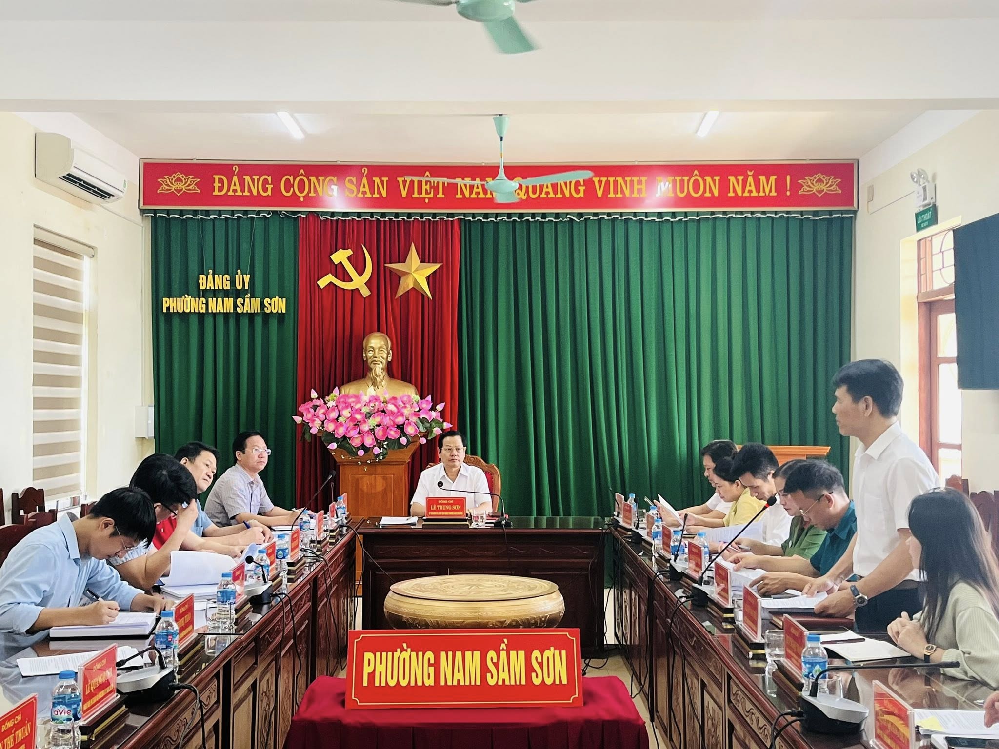 Anh-tin-bai