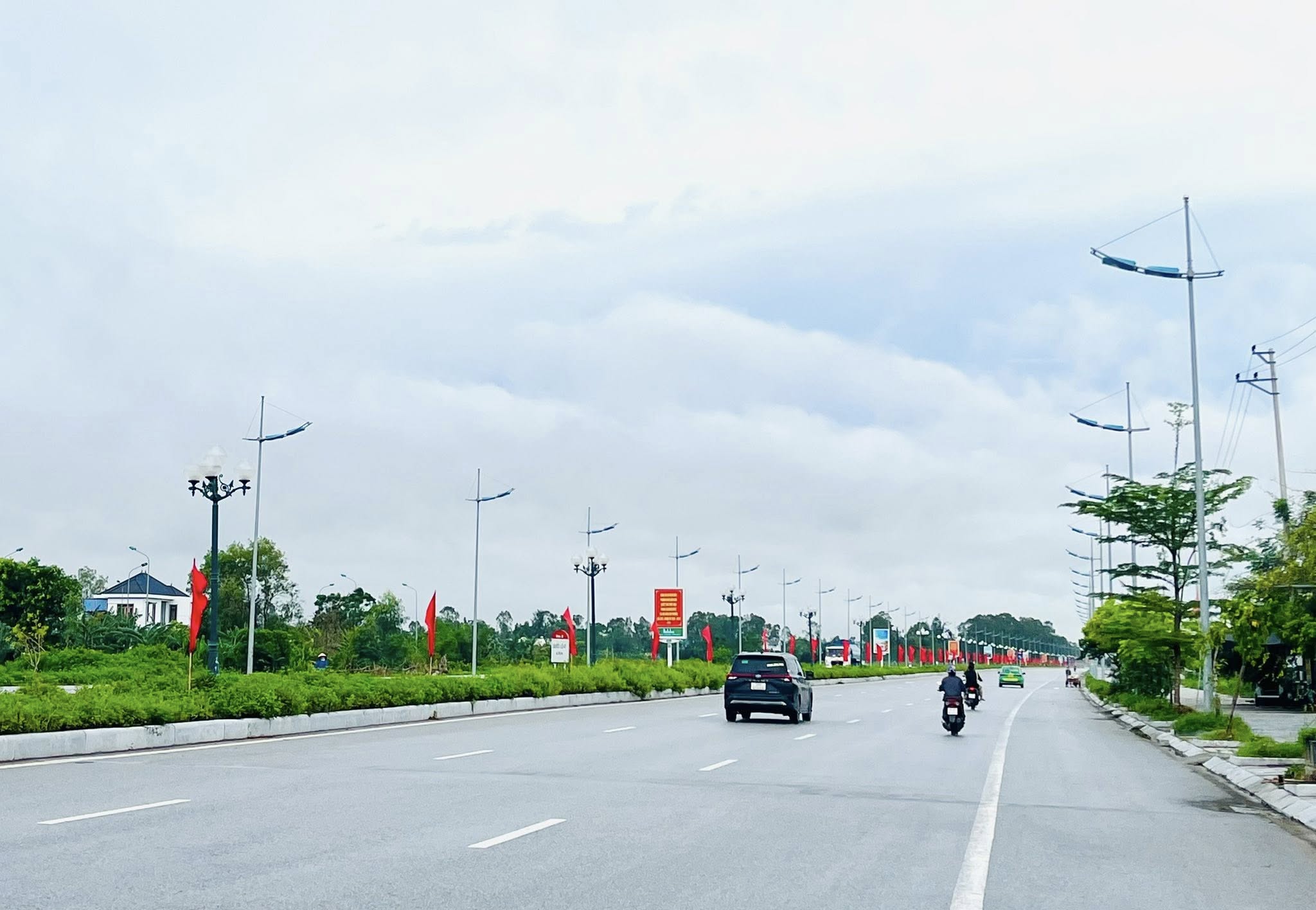 Tăng cường bảo đảm trật tự, an toàn giao thông dịp nghỉ lễ năm 2026