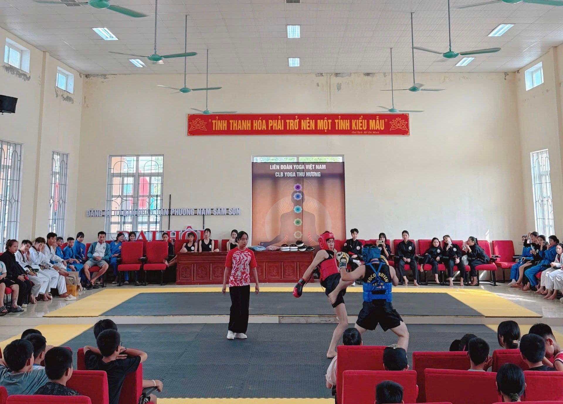Anh-tin-bai