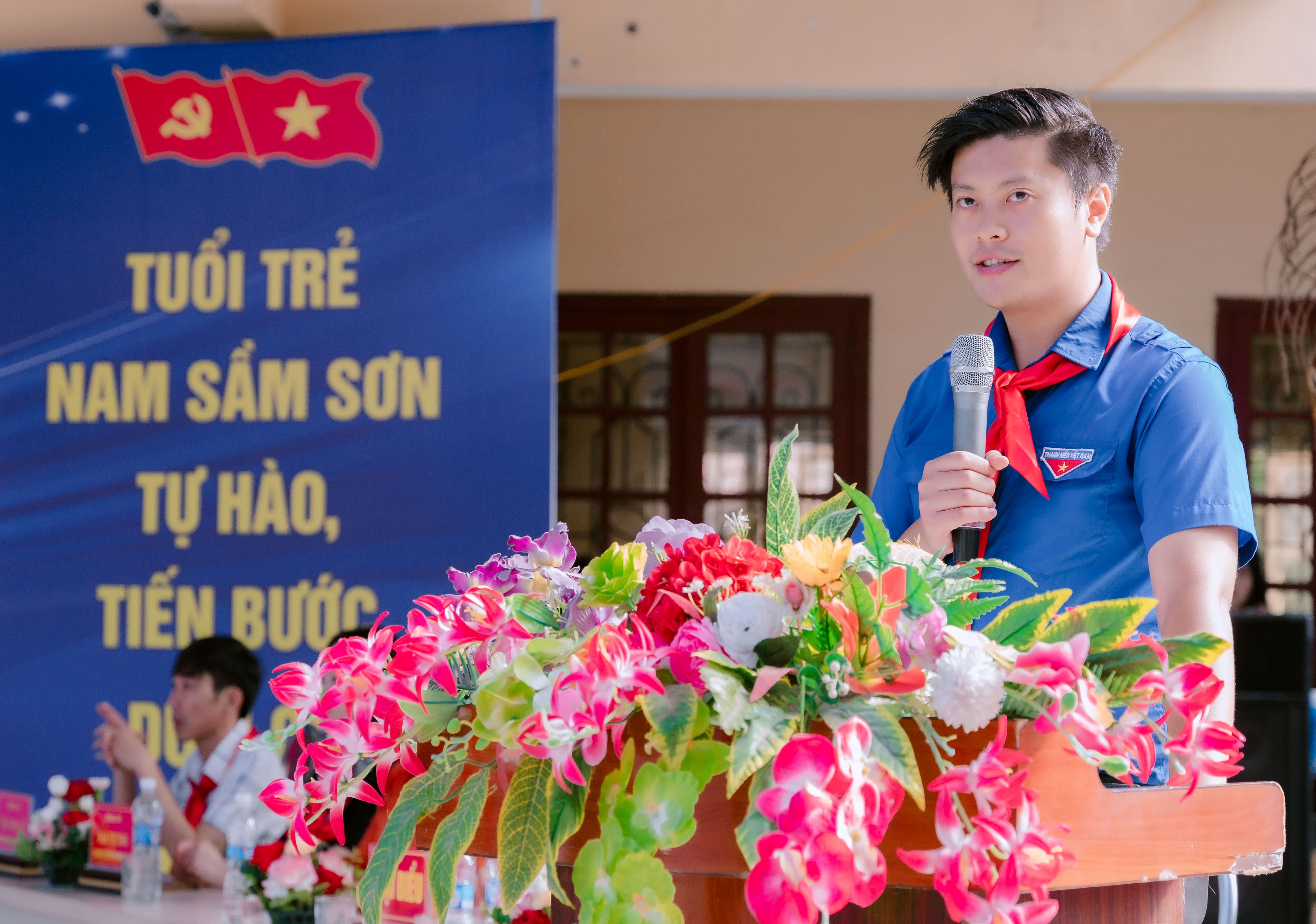 Anh-tin-bai