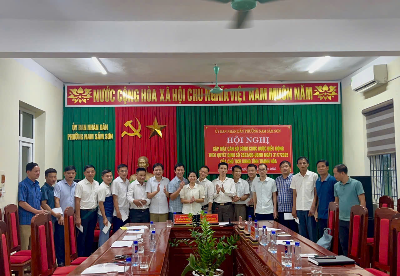 Hội nghị gặp mặt cán bộ công chức được điều động theo Quyết định 2623/QĐ-UBND của UBND tỉnh Thanh Hoá.