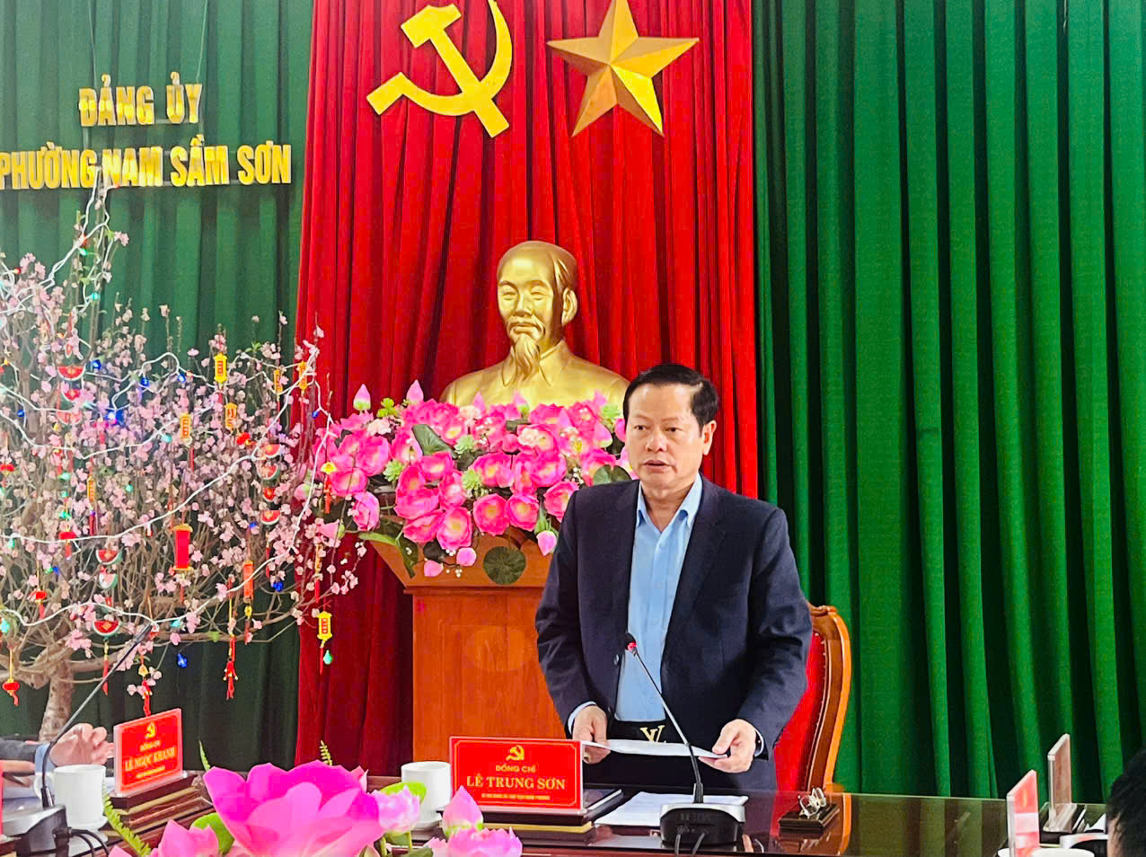 Anh-tin-bai
