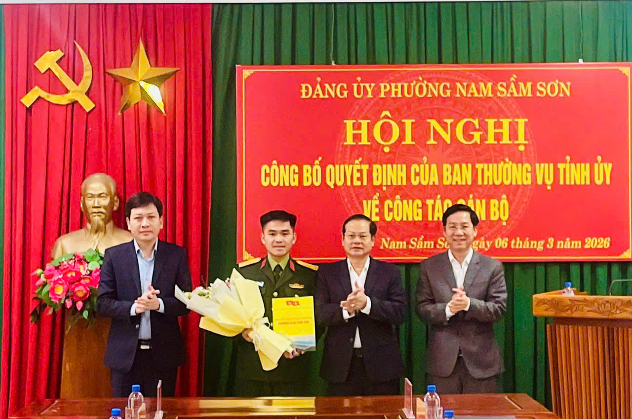 Ban Thường vụ Đảng uỷ công bố quyết định của Tỉnh uỷ  Thanh Hoá về công tác cán bộ