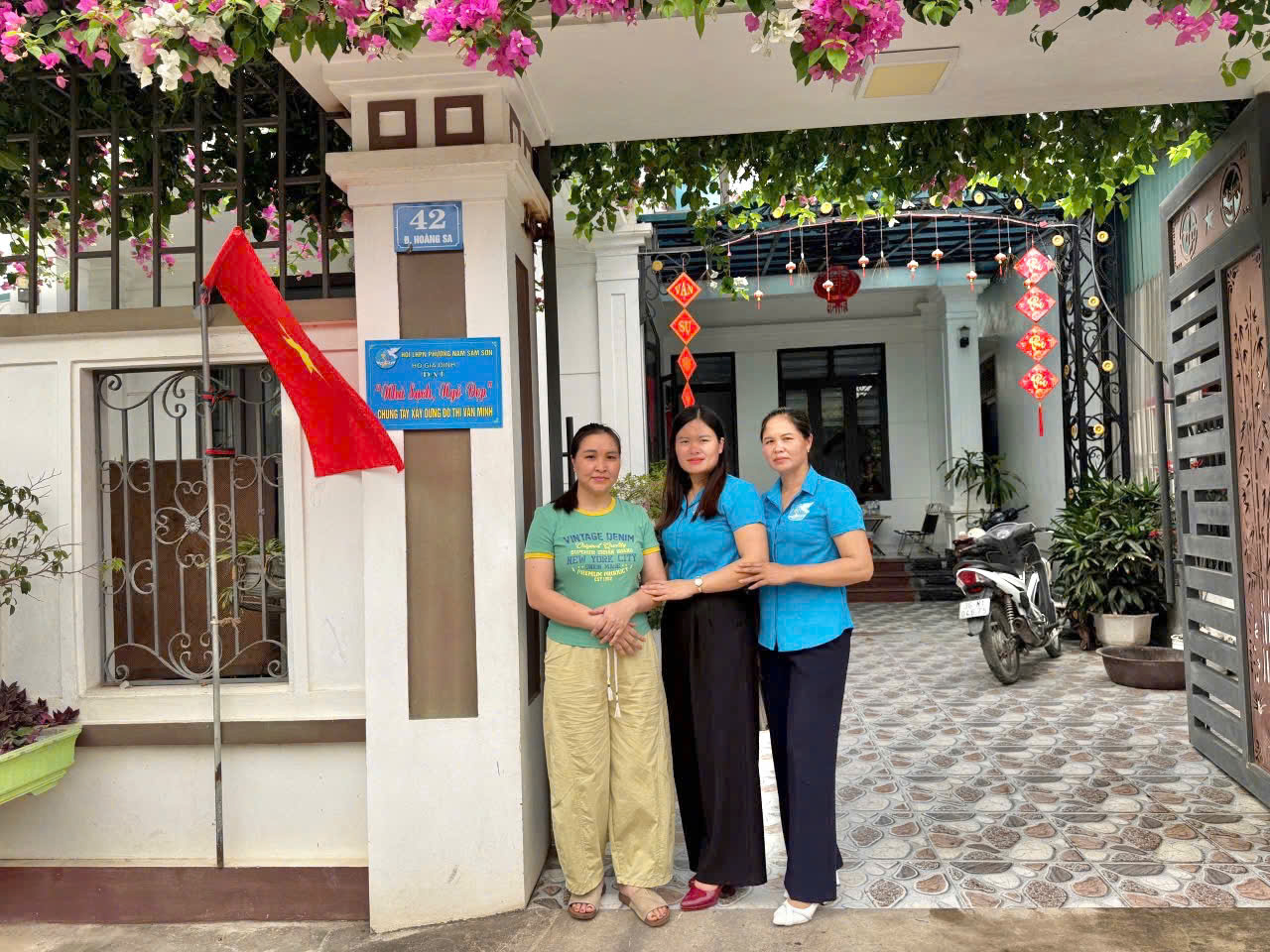 Anh-tin-bai