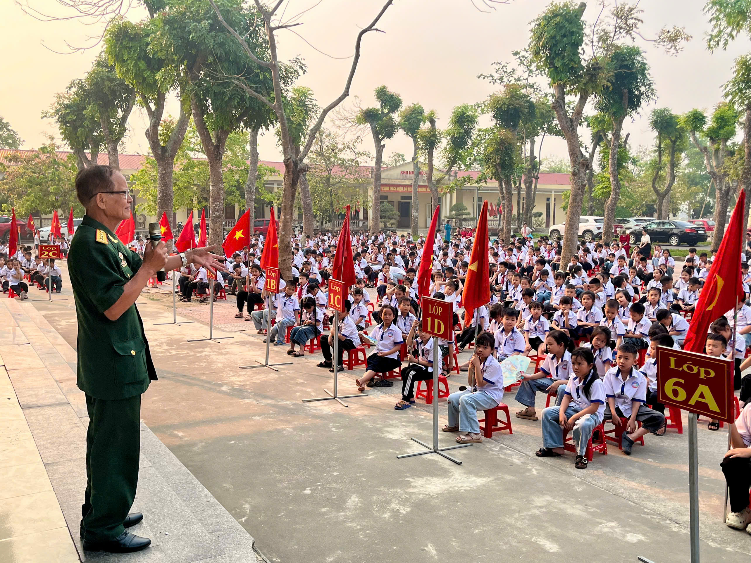 Anh-tin-bai