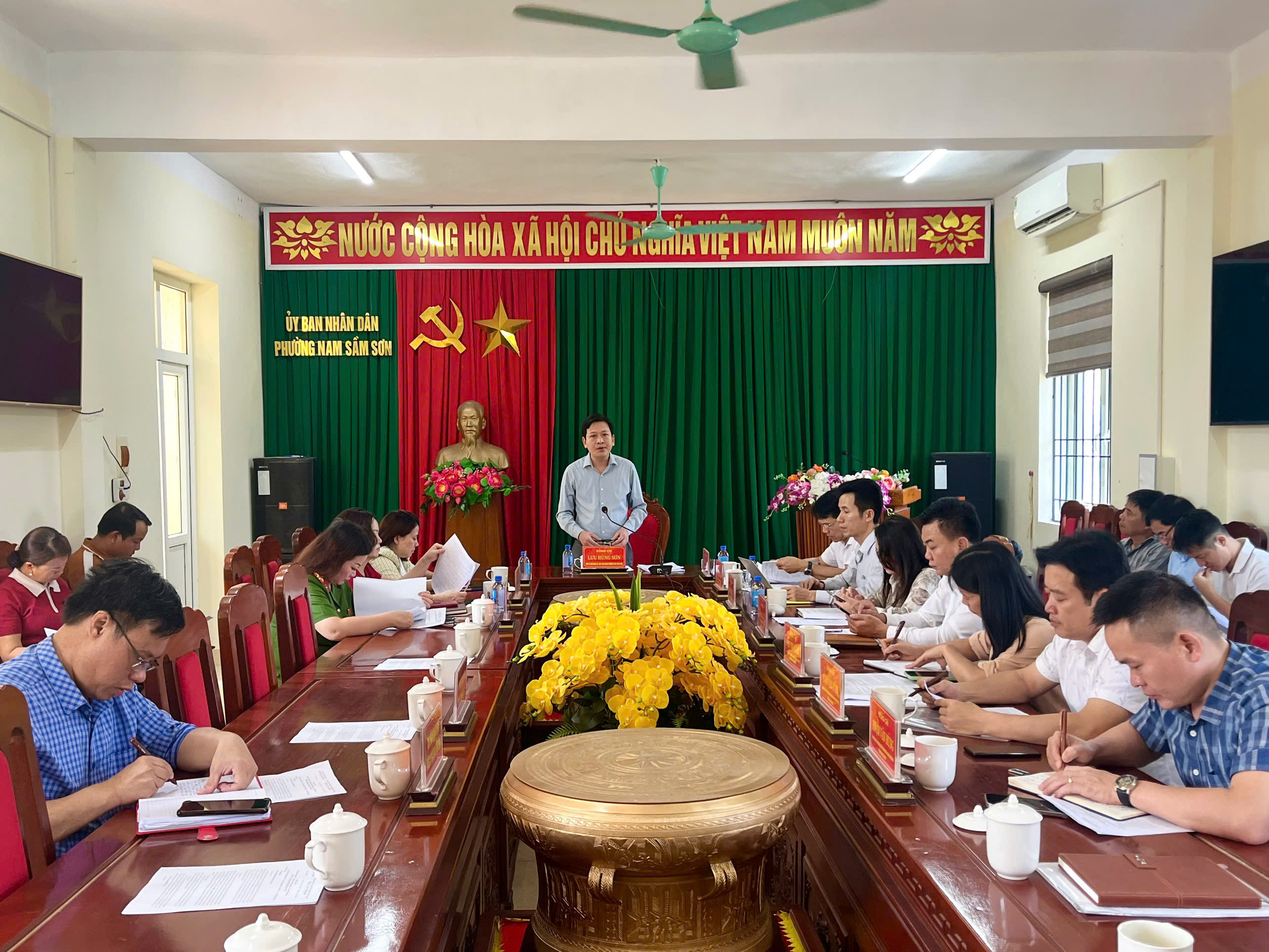 Anh-tin-bai