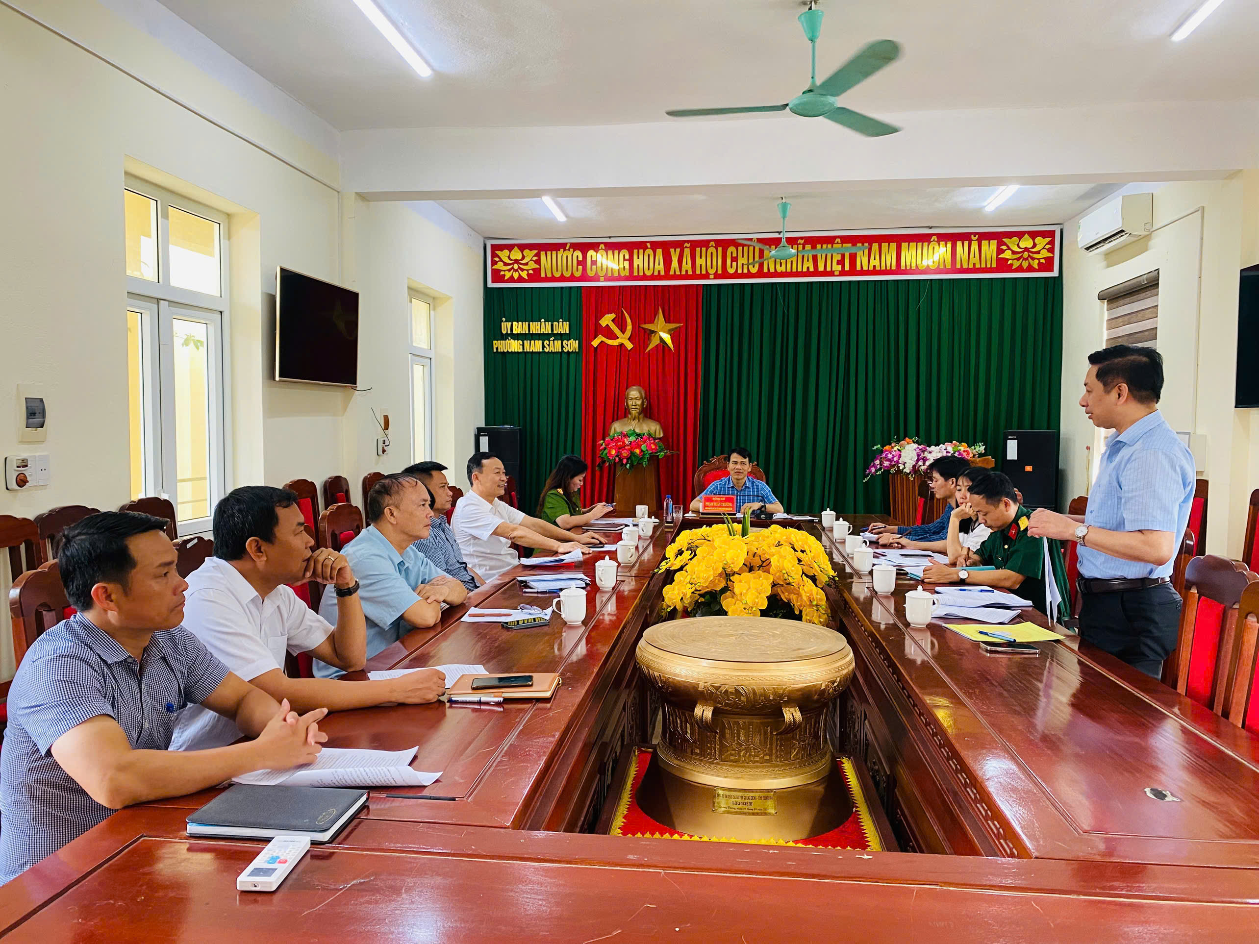 Anh-tin-bai