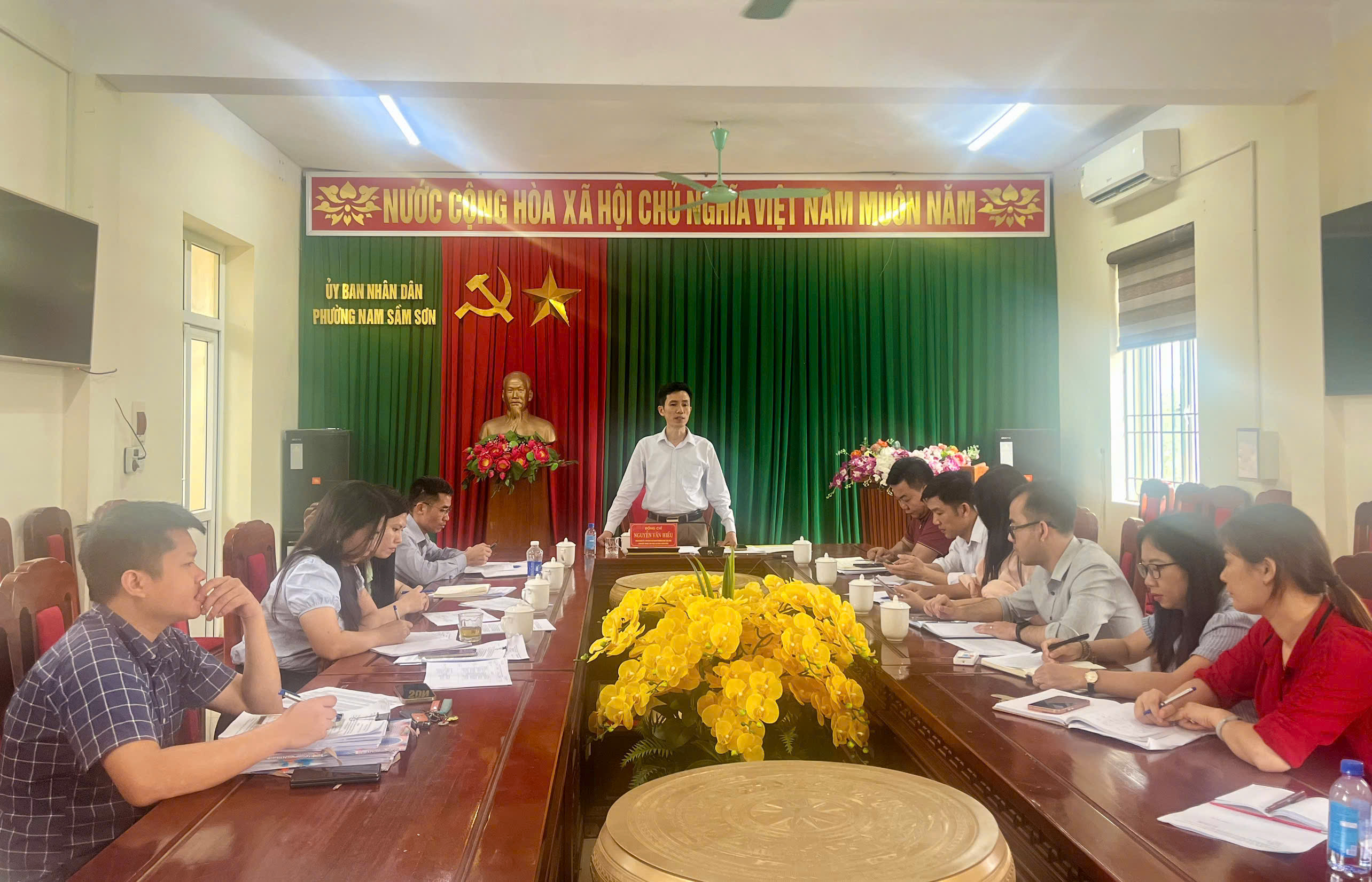 Anh-tin-bai