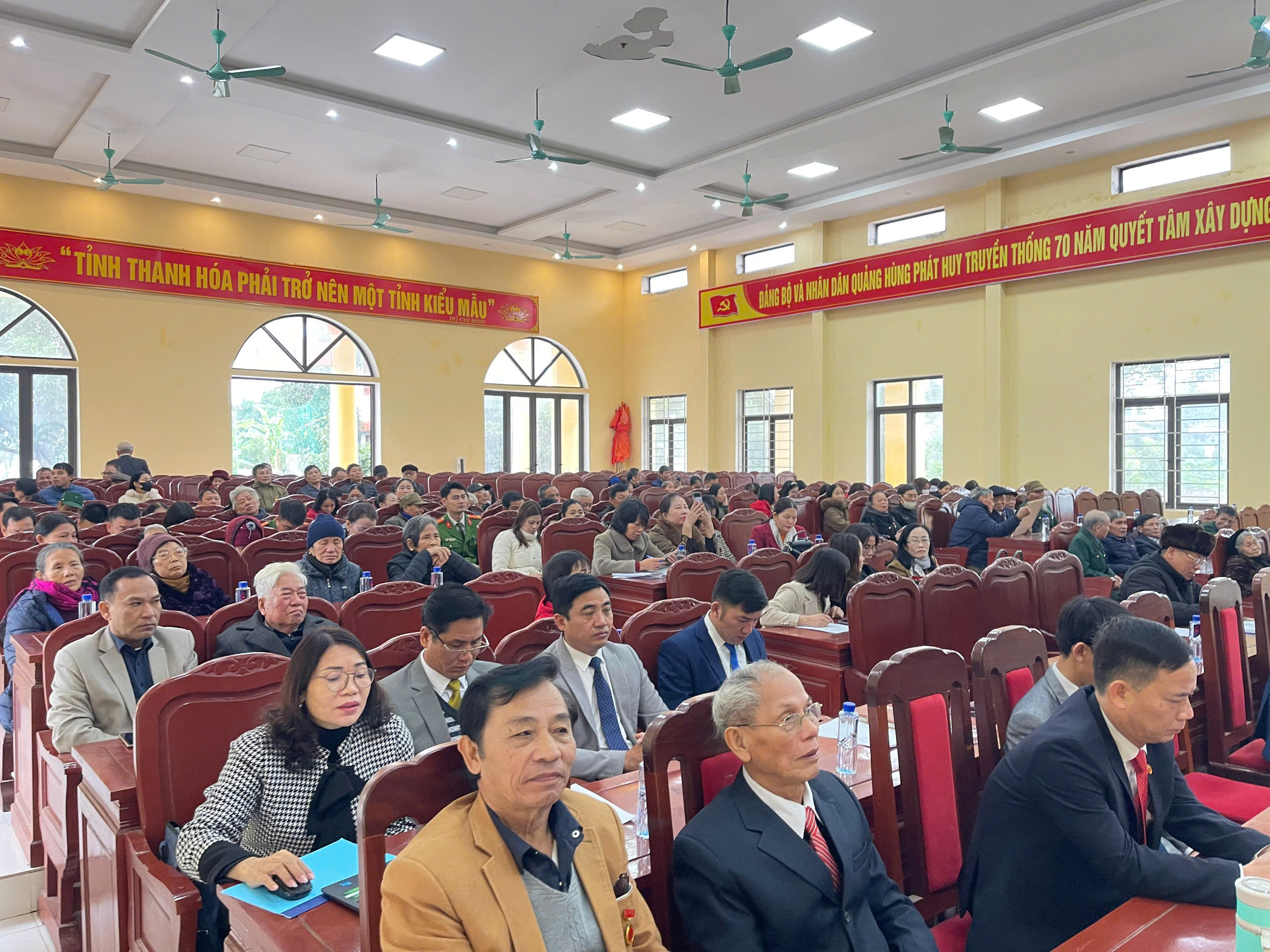 tổng kết đảng bộ 2024.jpg
