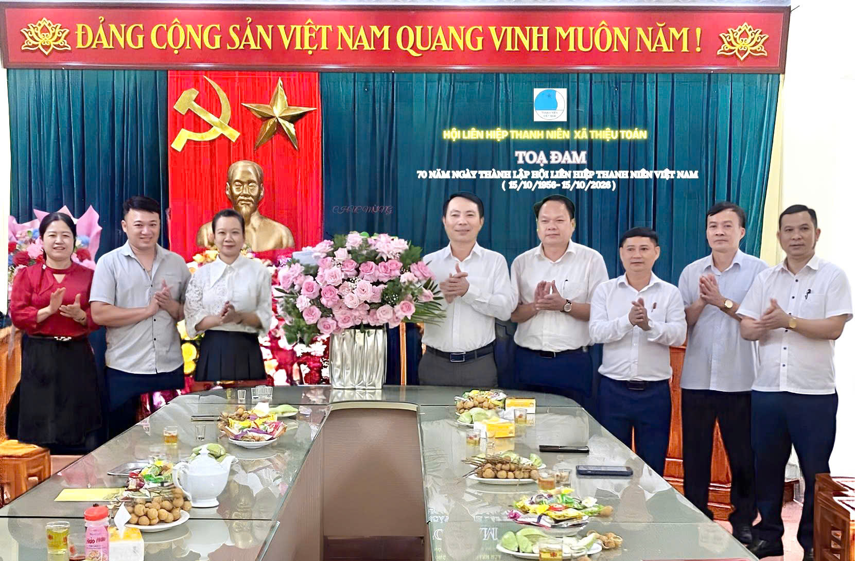 ĐẢNG ỦY, HĐND, UBND, ỦY BAN MTTQ XÃ THIỆU TOÁN CHÚC MỪNG HỘI LIÊN HIỆP THANH NIÊN VIỆT NAM XÃ NHÂN KỶ NIỆM 70 NĂM NGÀY TRUYỀN THỐNG
