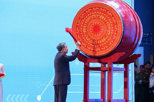 TỔNG THUẬT: Lễ khai giảng đặc biệt của 1,6 triệu thầy, cô và gần 26 triệu học sinh, sinh viên- Ảnh 14.