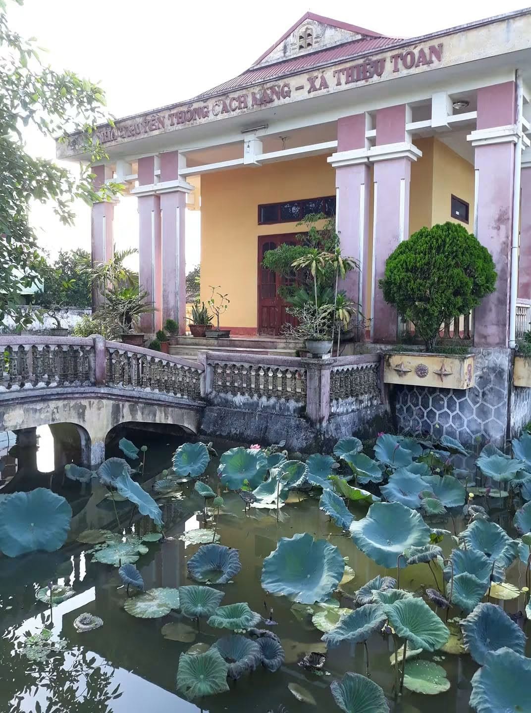 Anh-tin-bai