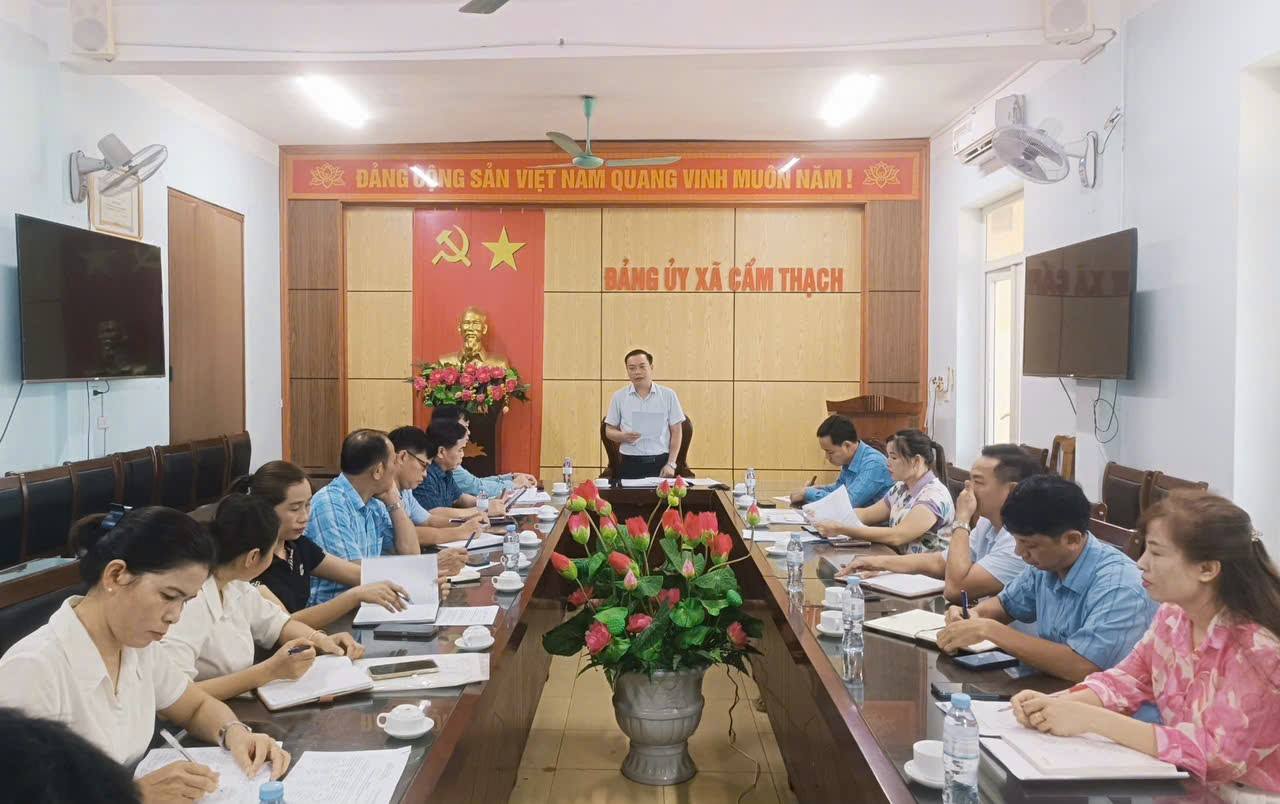Xã Cẩm Thạch đẩy nhanh Chiến dịch 100 ngày số hóa, chuẩn hóa dữ liệu xây dựng Đảng