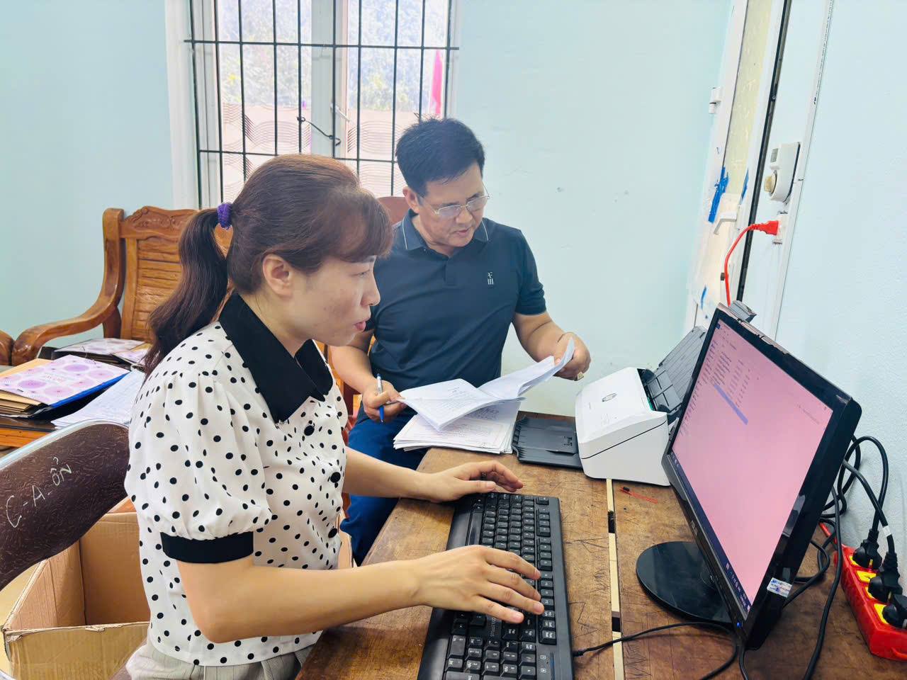 Anh-tin-bai
